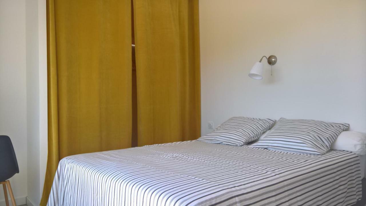 Villa Piscine Sud France Verzeille Екстериор снимка